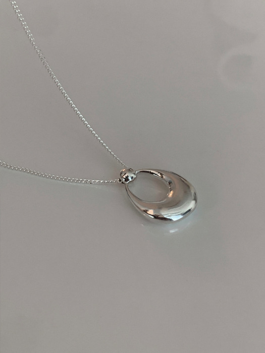 [단독] Doorknob necklace