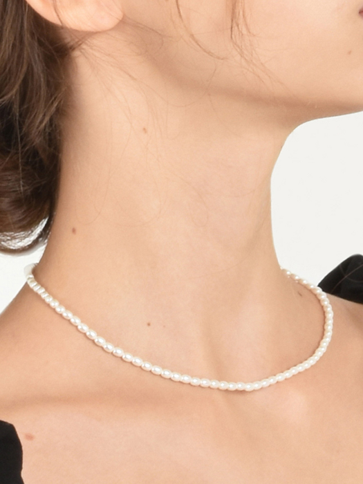 HB006 Minimal Pearl Necklace