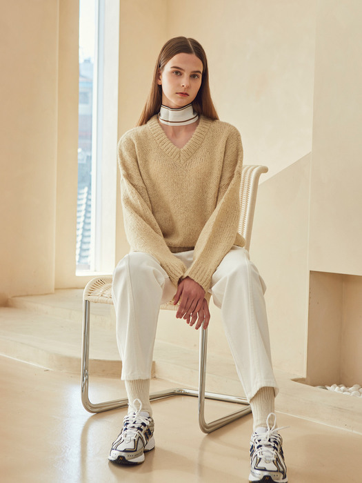 V-neck pullover knit_beige