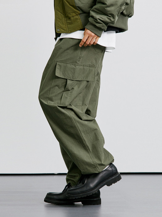 NYLON 2WAY WIDE CURVE FIT CARGO PANTS KHAKI