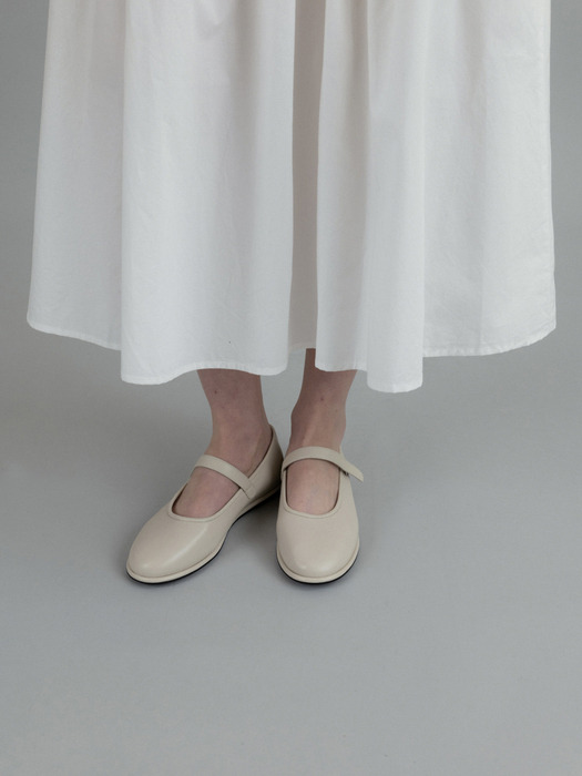 Danghye mary jane shoes Ivory