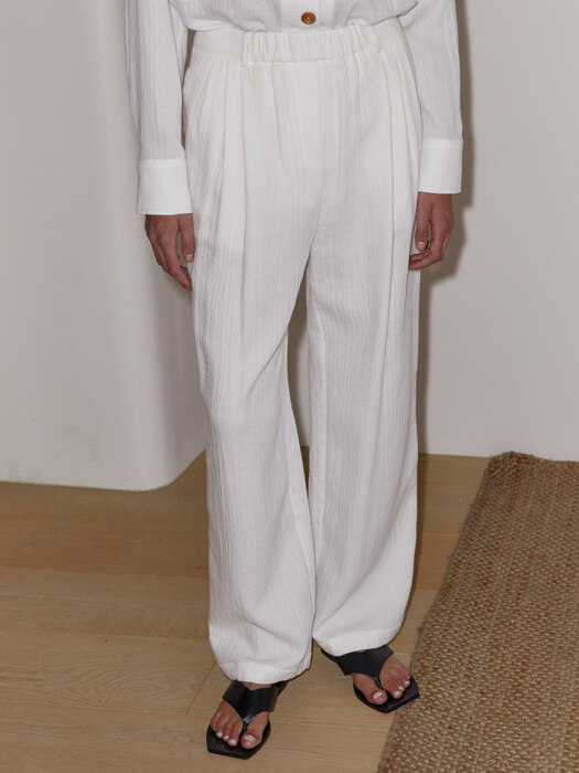 FRONT BANDING STRAIGT PANTS - WHITE