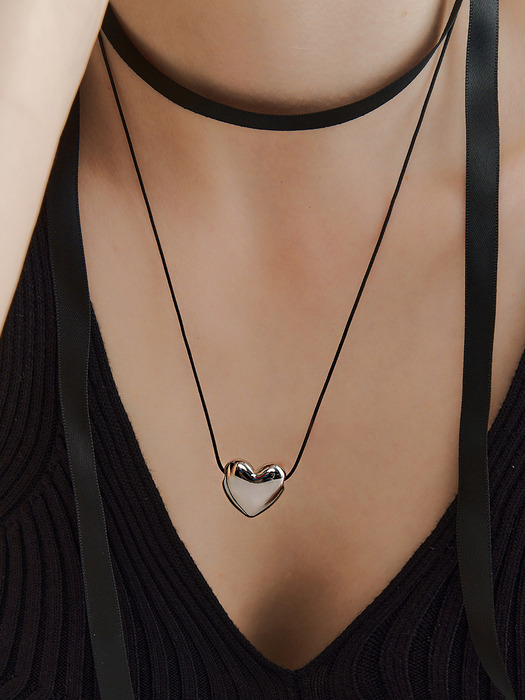 chubby metal heart necklace