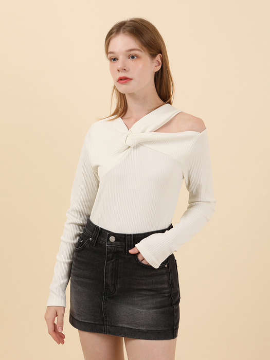 Twist Off Shoulder T-shirt (Ivory)