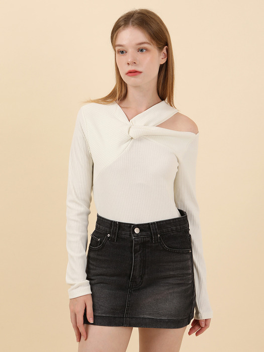 Twist Off Shoulder T-shirt (Ivory)