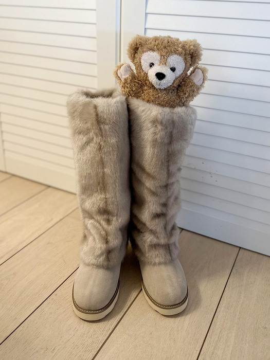 Bear Fur Long Boots