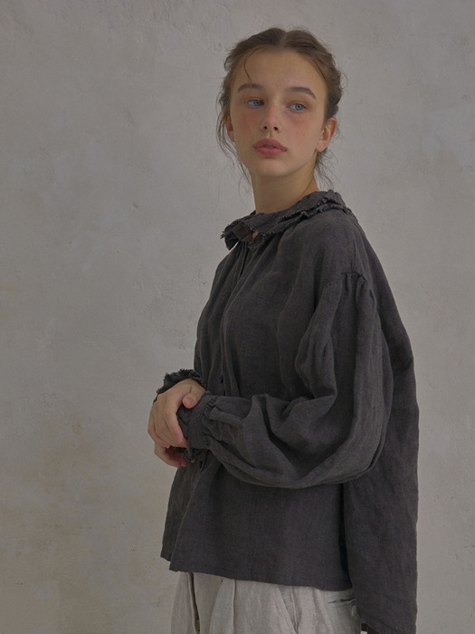 Mathilde frill blouse - bunt black