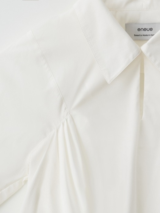 Square Sleeve Pleats Shirt_WHITE