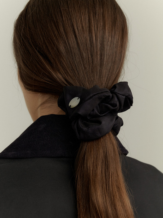 Vella Silk Scrunchie_2color