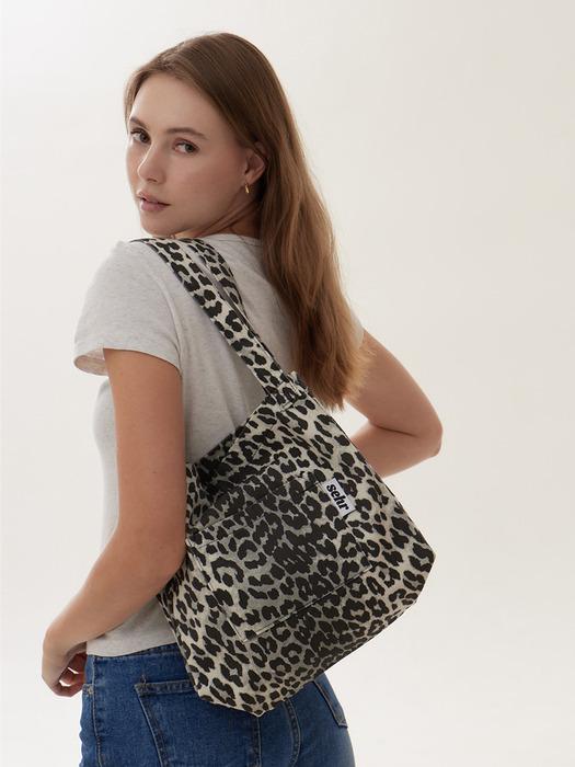 Leopard Twill Cotton Middle Bag (Black)