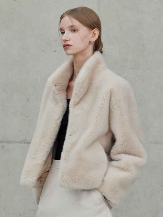 High Neck Eco Fur Jacket_Beige