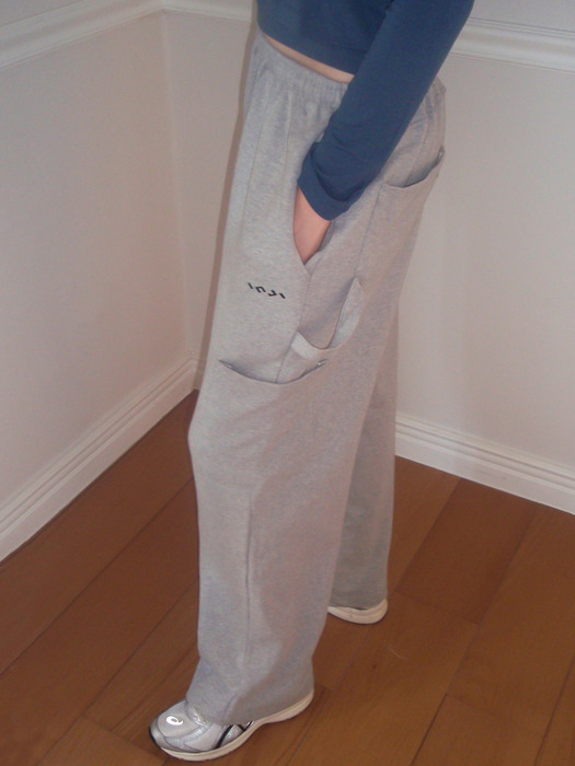 Hanging Sweatpants 그레이