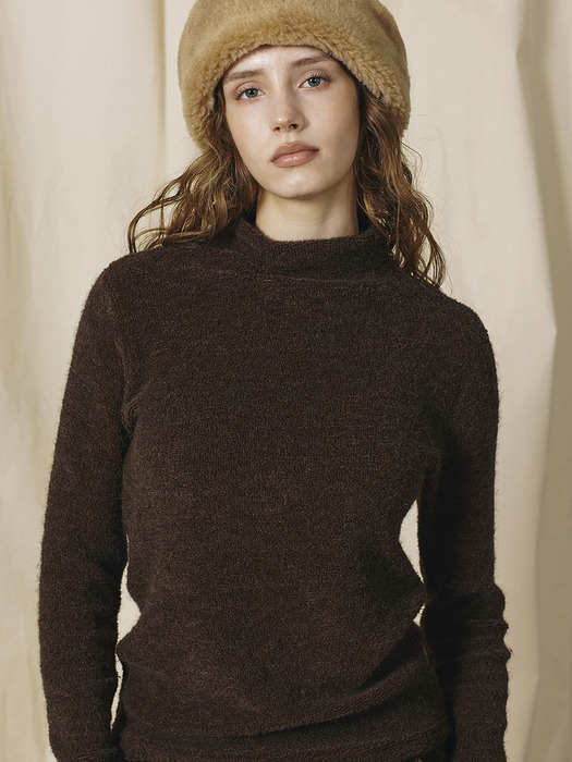 Shirring Turtleneck Top_BROWN