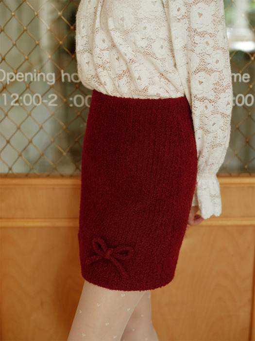 Cest_Holiday red ribbon wool skirt