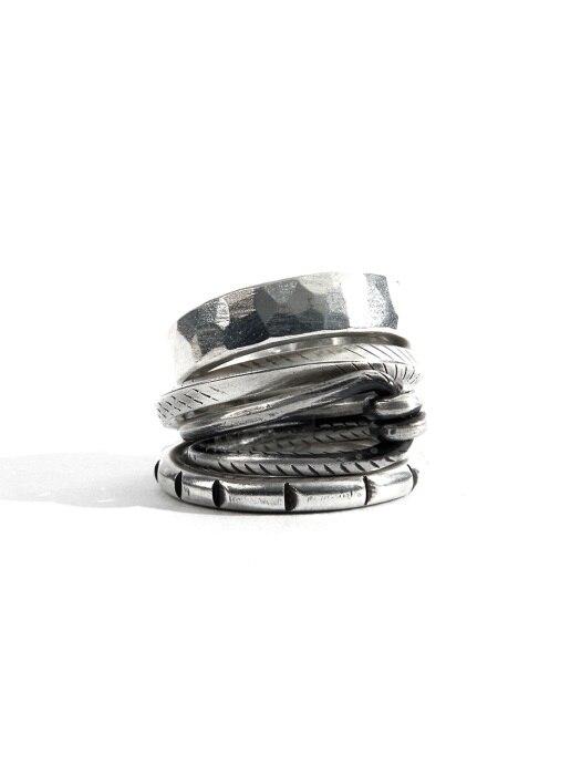 SEWN SWEN SILVER 4 COMBINATION LINE LINK RING  