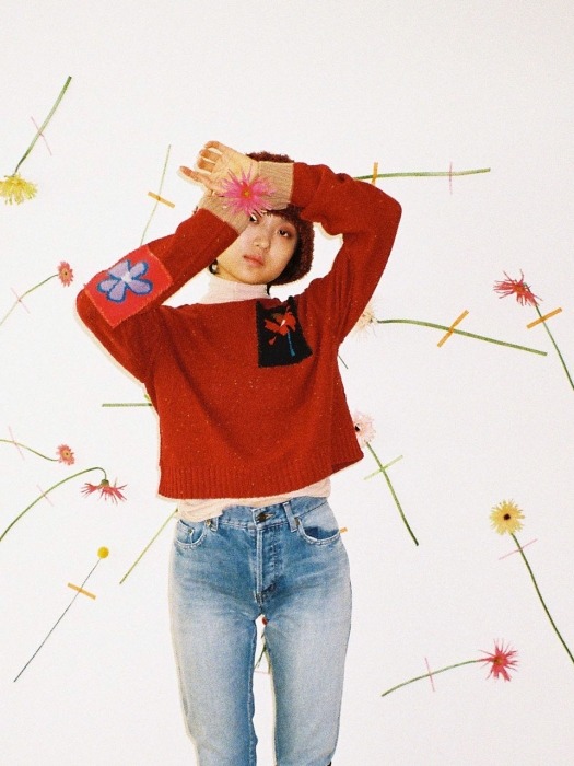 flowering pullover red