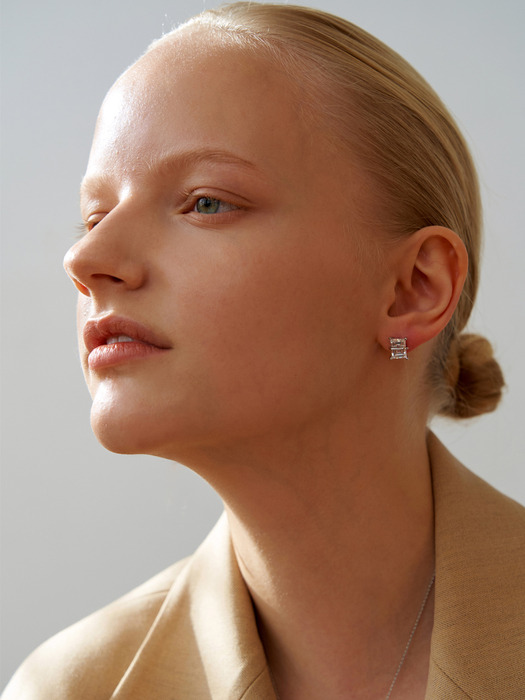 Line Cubic Earring (only cubic) (2color)