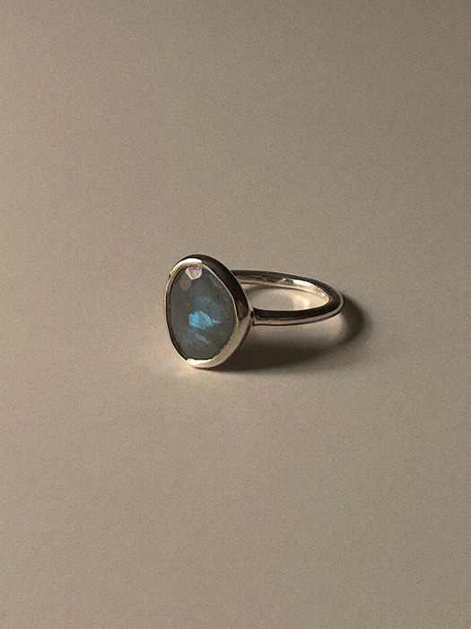 Rough labradorite Silver