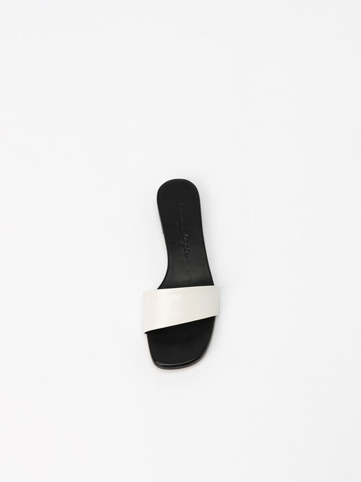 Veren Soft Slides in Black and White