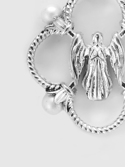 Angel pearl necklace