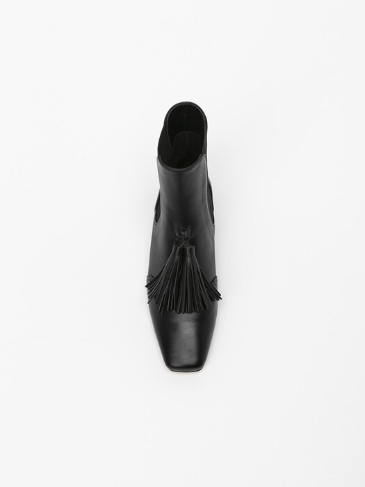 Emila Tassel Chelsea Boots in Black