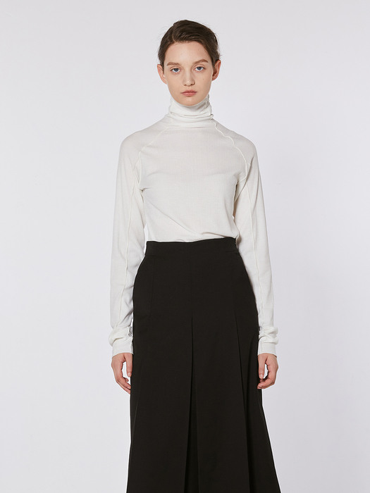 TOF RIBBED TURTLENECK TOP IVORY