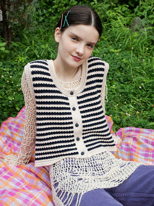 Stripe Crochet Knit Vest [CREAM NAVY]