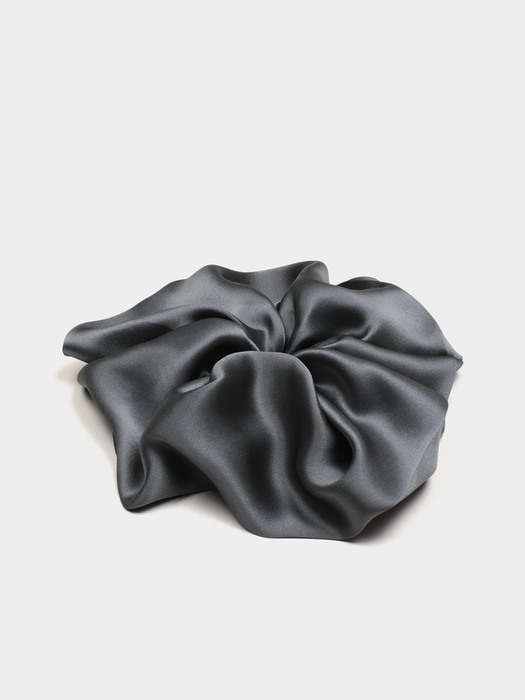 Silk Scrunchie (L) - Charcoal Gray
