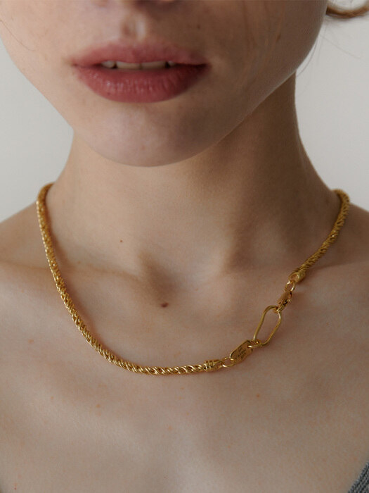 twist chain gold necklace (bold)