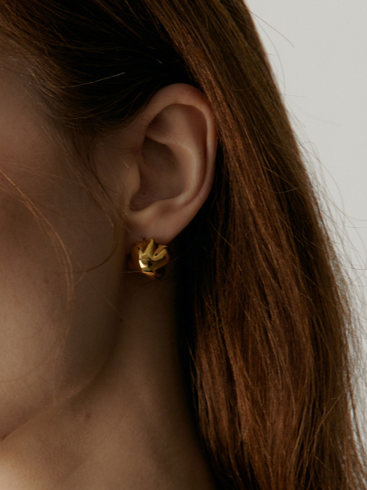 volume star gold earring
