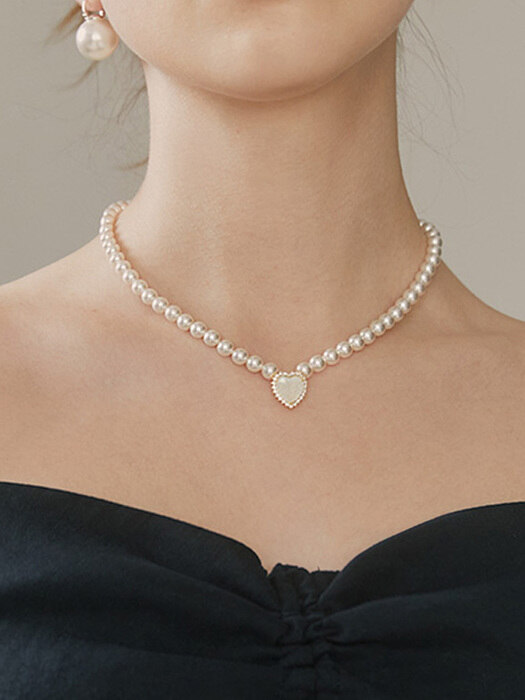 Hei - Cupid Heart popular Stone Pearl Necklace