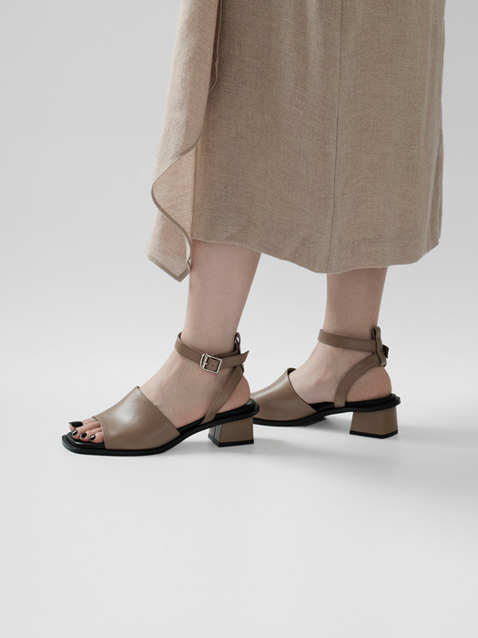 Mago Sandals / Beige