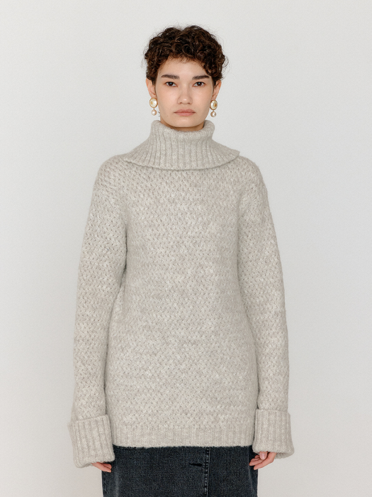 VERIEN Oversized Knit Turtleneck - Light Grey