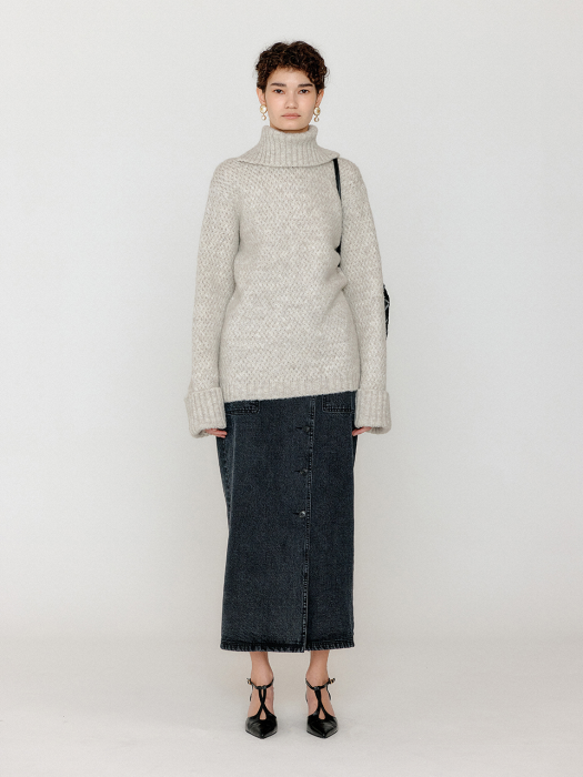 VERIEN Oversized Knit Turtleneck - Light Grey