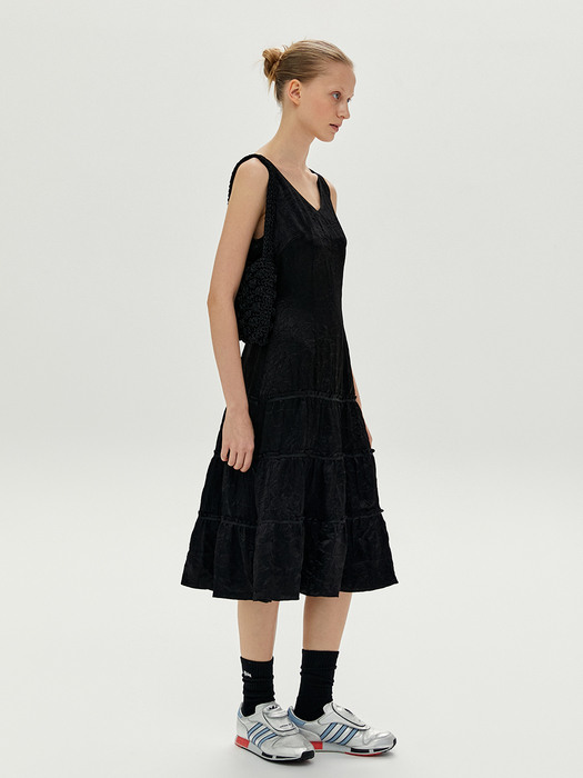Kate Satin Wrinkle Dress in Black