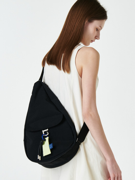 Avocado Sling Bag_Black