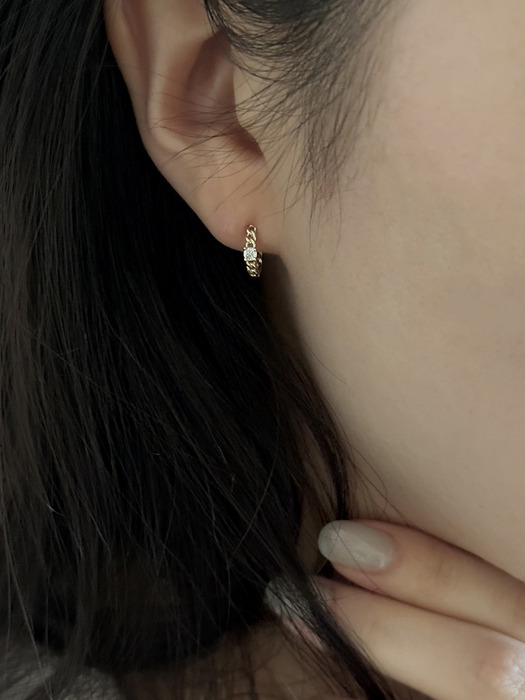 14k Vant earrings