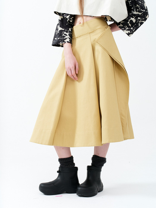 Raw edge pleats skirt