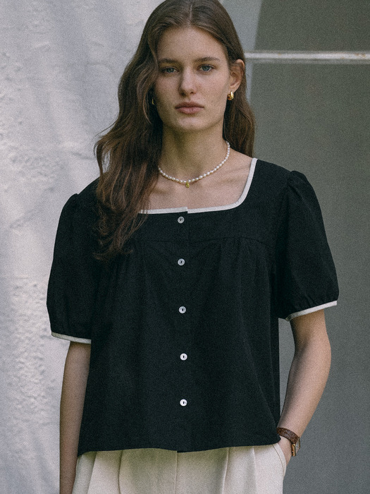 Square neck shirring blouse(Black)