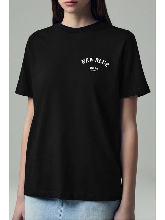 (PW2E3TTO618NBK) 뉴 블루 타이포 티셔츠