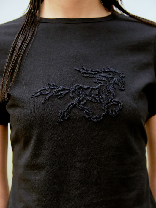 Horse Crop T-shirt (BLACK)