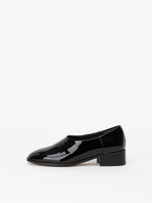 Clemence Slip-on Loafers in BLACK PATENT