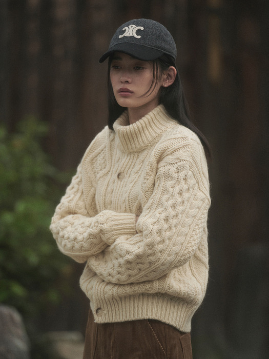 POLAND CABLE KNIT CARDIGAN_CREAM