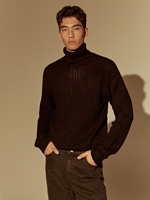OVER HIGH TURTLE KNIT_BLACK