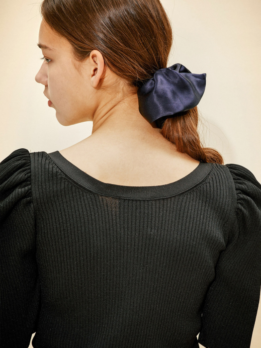 U-neck Knit Top [Black] JSSW0B930N3