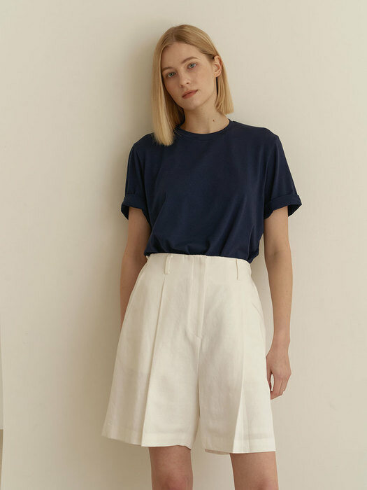 Wide linen shorts-White