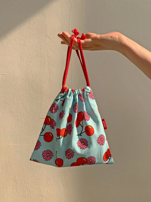 NEMONEMO . Cherry&Daisy Pouch (Blue)