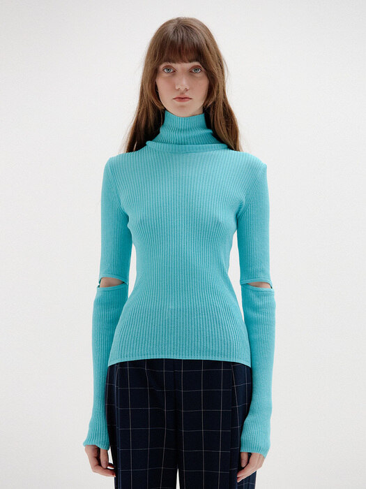 SOLLY Ribbed Knit Pullover - Sky Blue