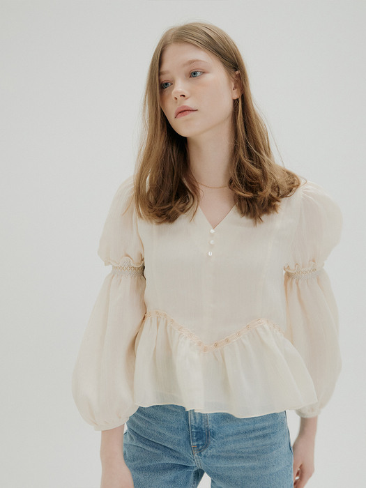 LACE SMOKE SHIRRING BLOUSE_IVORY