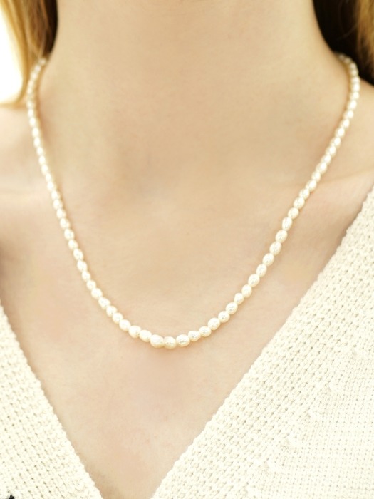 Breeze pearl simple layered Necklace 레이어드 쌀알 담수진주 목걸이 4mm 5mm